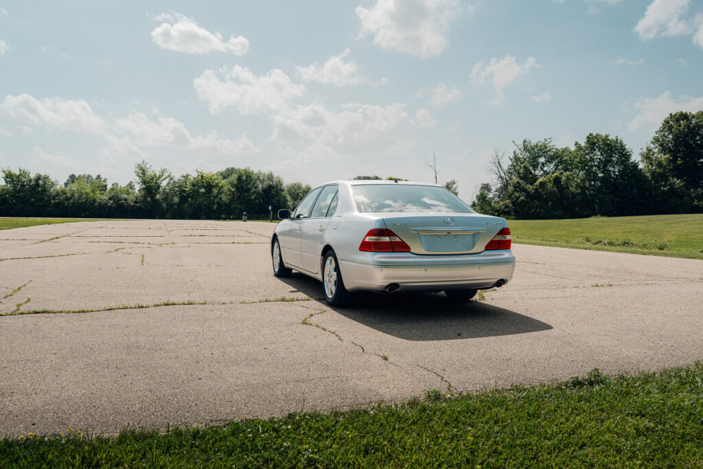 2004 Lexus LS430 CL Silver on Black driver rear view
