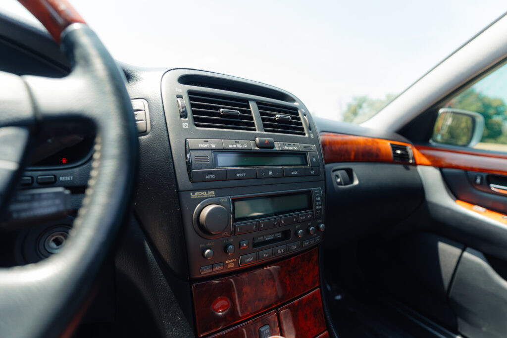 2004 Lexus LS430 Base Model Stereo and Climate Control