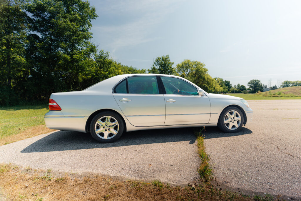 2004 Lexus LS430 Base Model passenger rear view angle