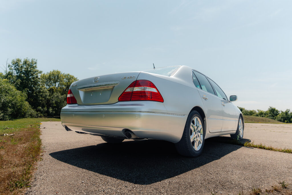 2004 Lexus LS430 Base Model passenger rear corner view
