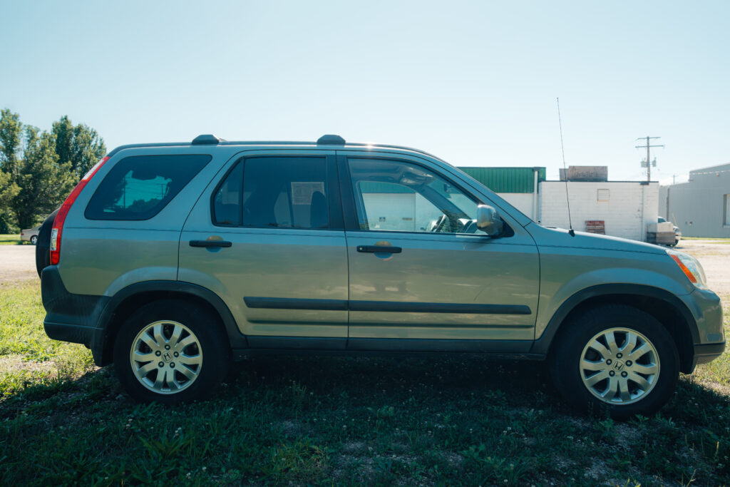2006 Honda CR-V Manual Transmission Passenger Side view